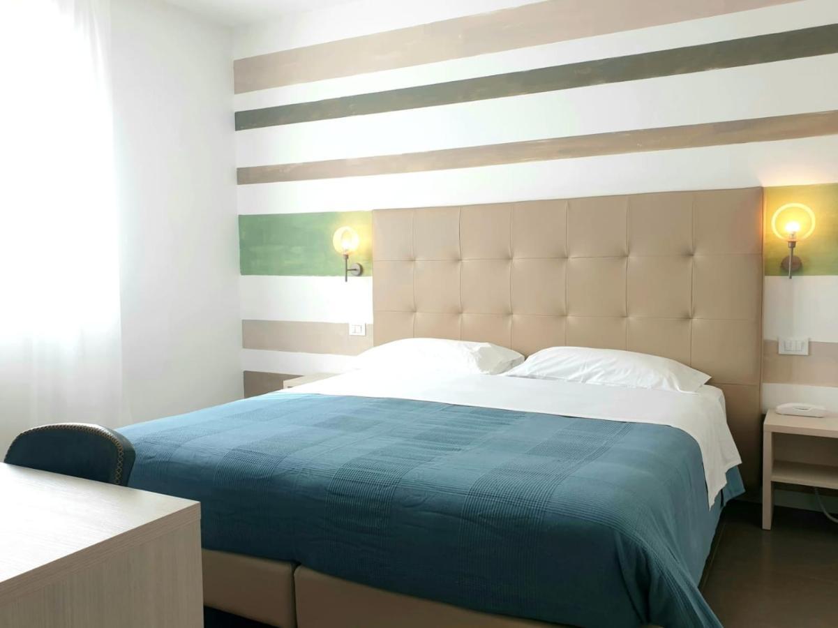 Hotel Grel Chiaramonte Gulfi Eksteriør bilde